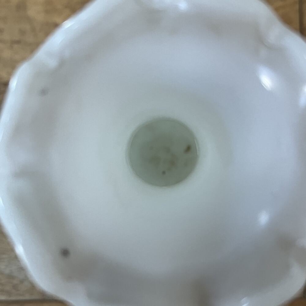 Imperial Milk Glass Bud Vase Embossed Roses Ruffled Scalloped Rim - Picture 6 of 12